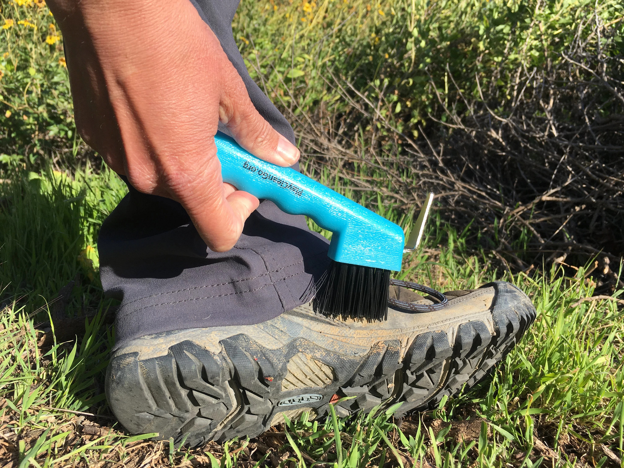 boot brush for mud